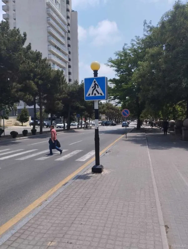 Satılır 3 otaqlı mənzil 135 m²