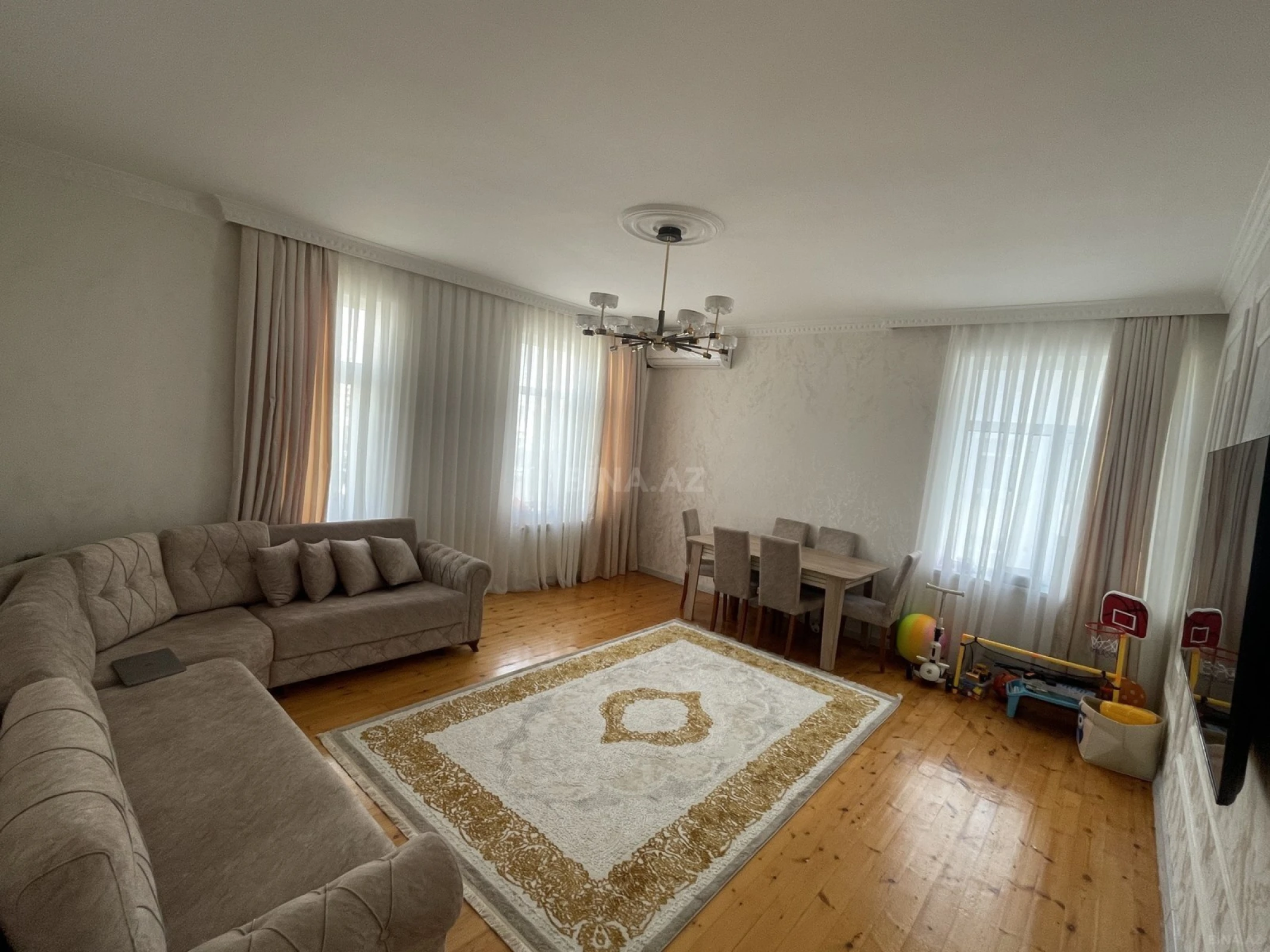 Satılır 2 otaqlı mənzil 80.5 m²