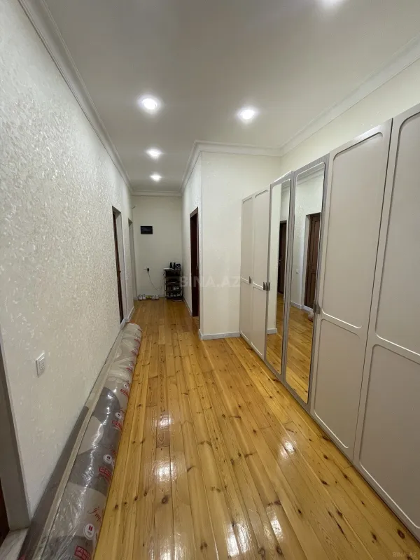 Satılır 2 otaqlı mənzil 80.5 m²