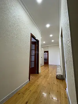 Satılır 2 otaqlı mənzil 80.5 m²