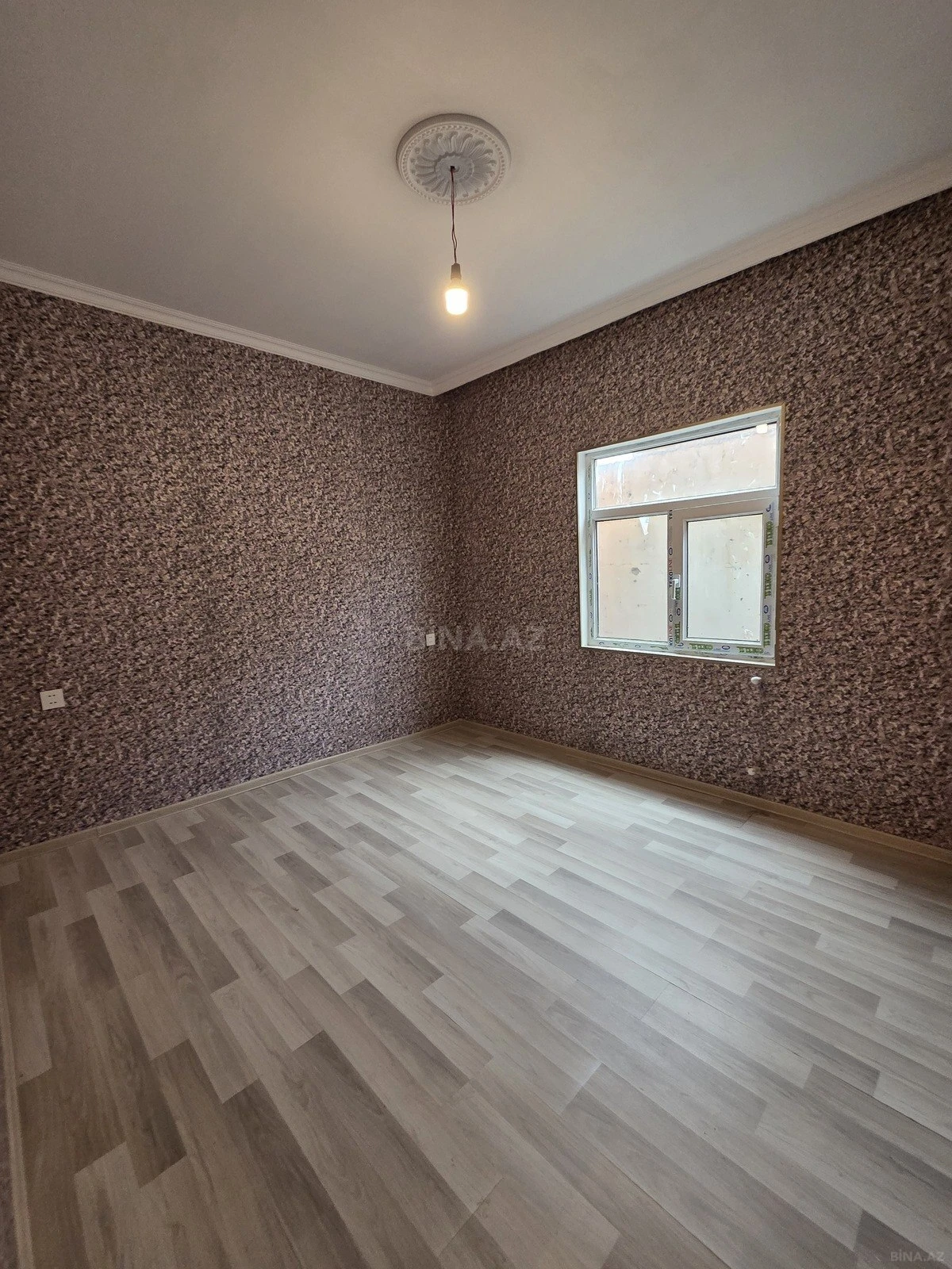 Satılır 2 otaqlı həyət evi 54 m²