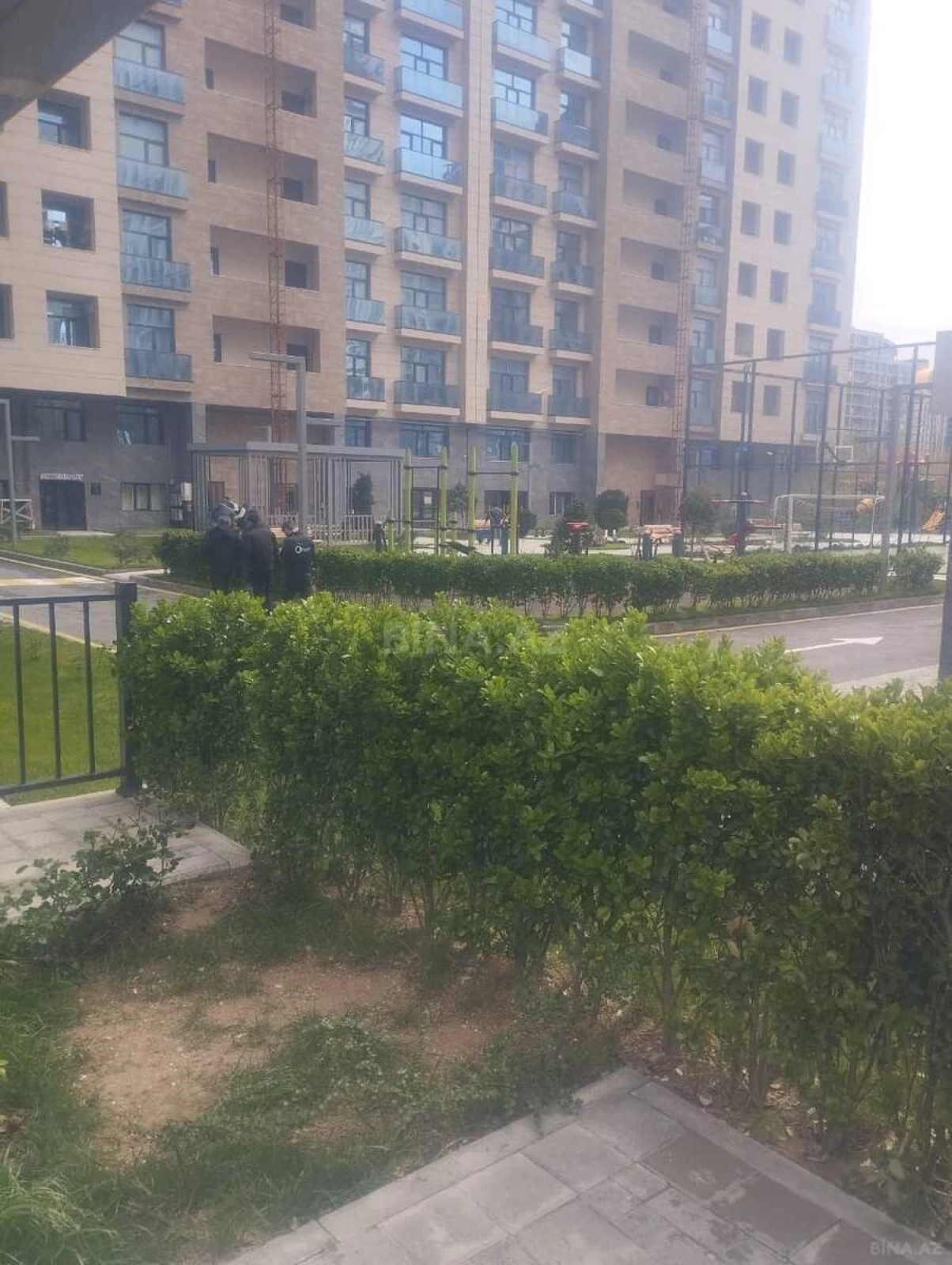 Satılır 3 otaqlı mənzil 110 m²