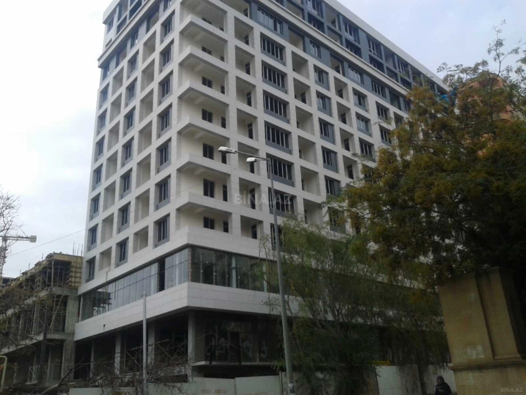 Satılır 3 otaqlı mənzil 110 m²