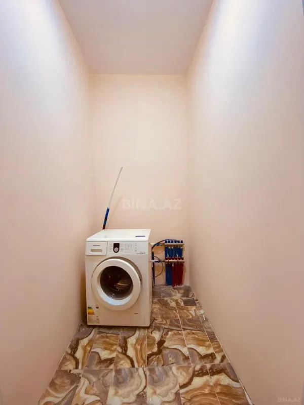 Satılır 3 otaqlı mənzil 110 m²