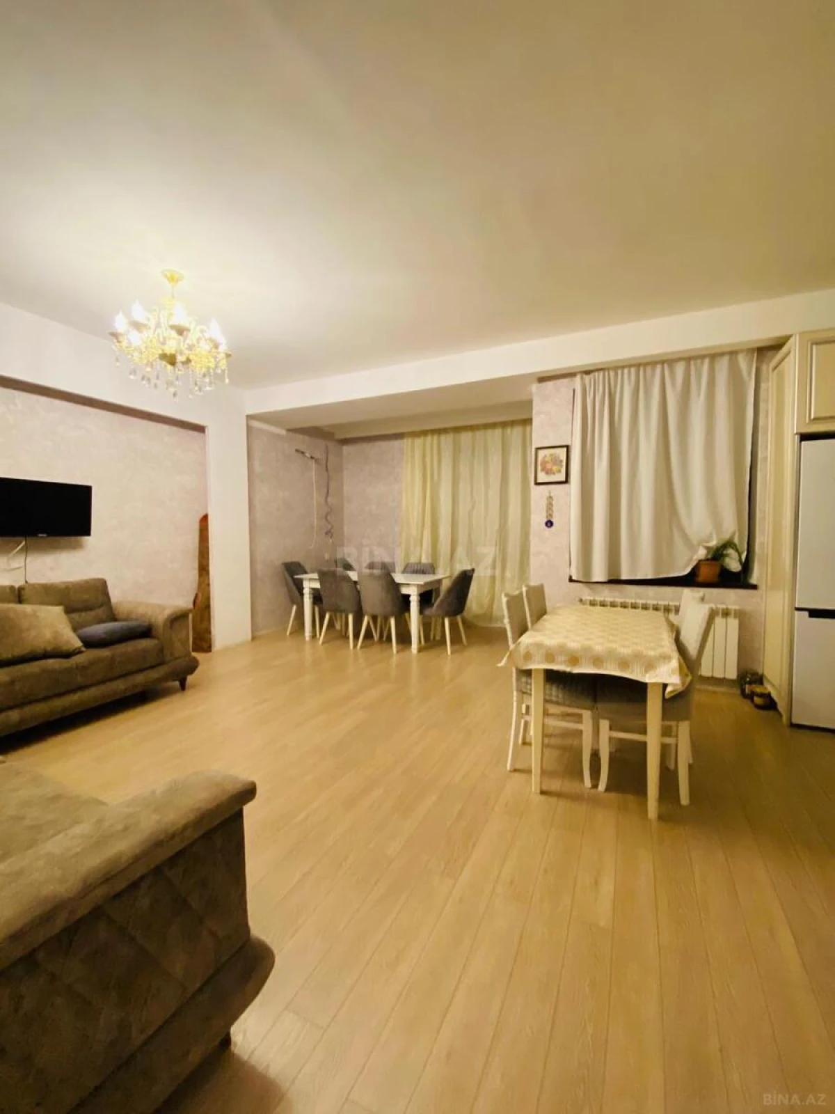 Satılır 3 otaqlı mənzil 110 m²