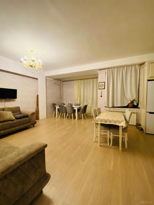 Satılır 3 otaqlı mənzil 110 m²