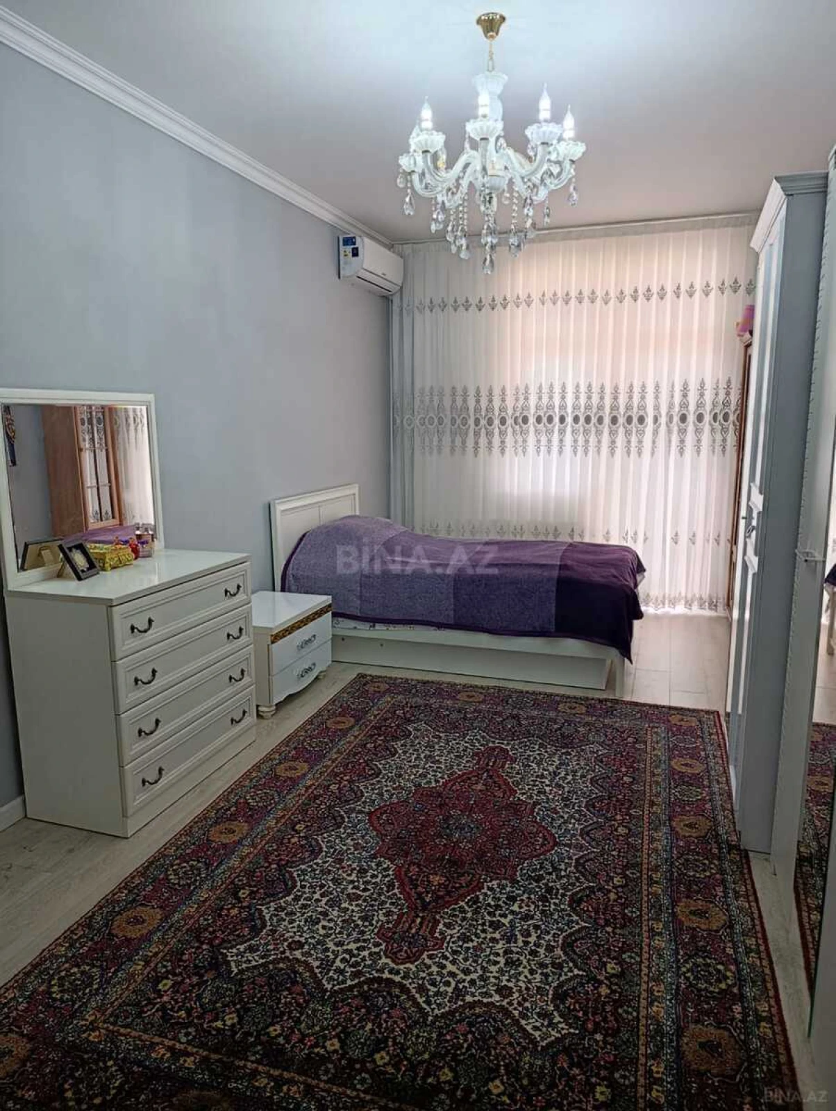 Satılır 4 otaqlı mənzil 149 m²