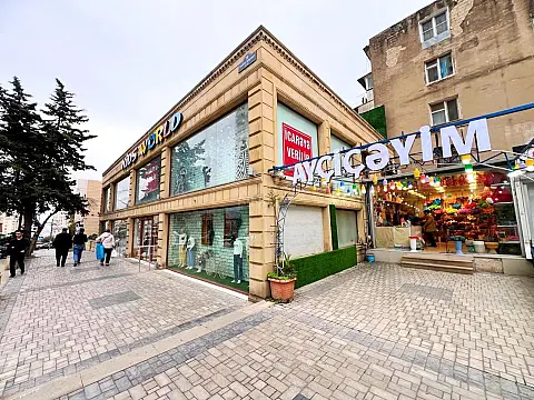 Kirayə verilir obyekt 390 m²