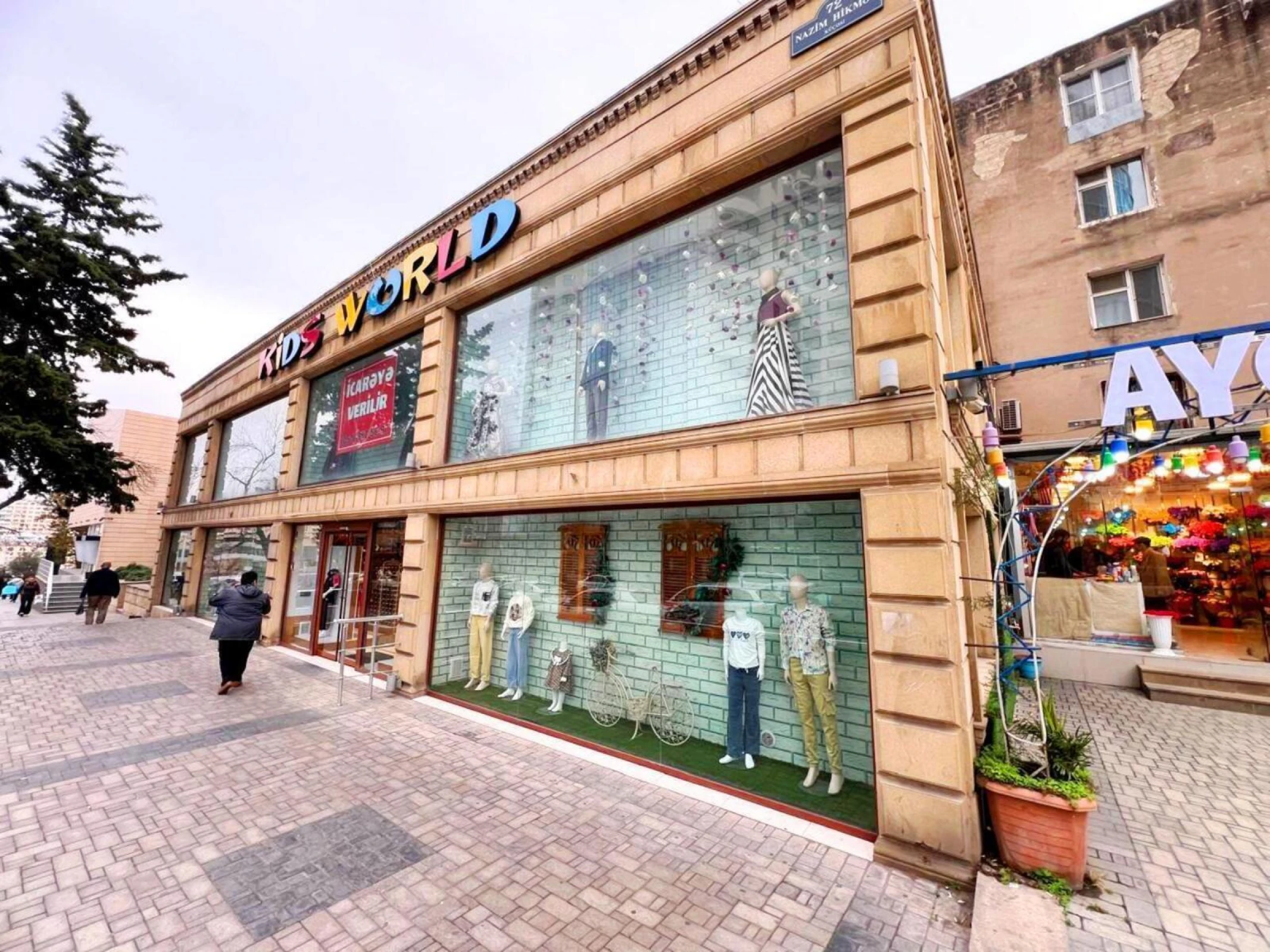 Kirayə verilir obyekt 390 m²