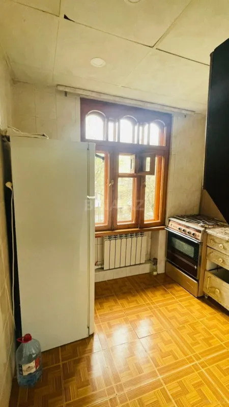 Kirayə verilir 2 otaqlı mənzil 45 m²
