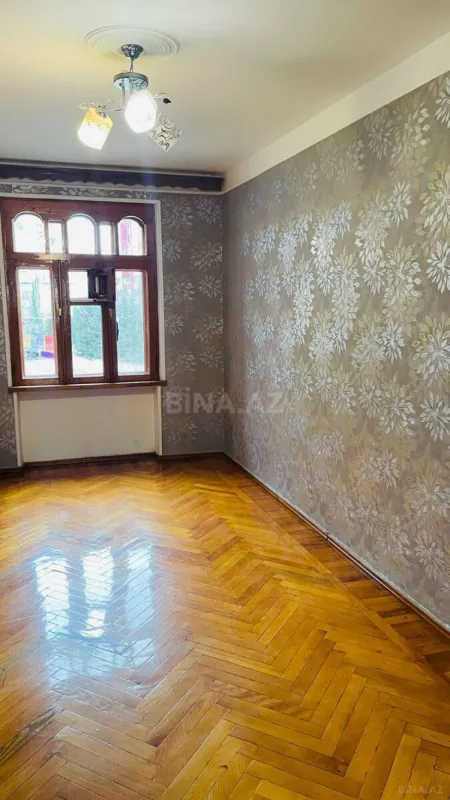 Kirayə verilir 2 otaqlı mənzil 45 m²