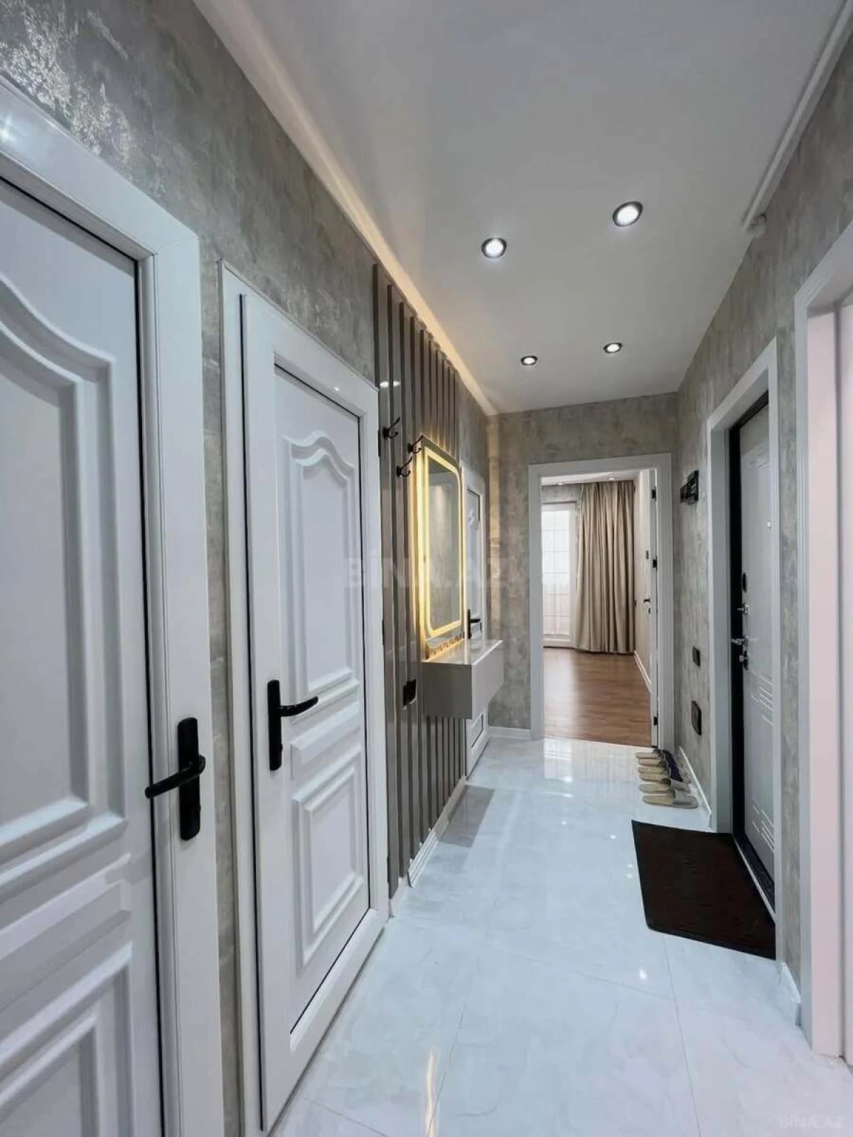 Satılır 2 otaqlı mənzil 60 m²