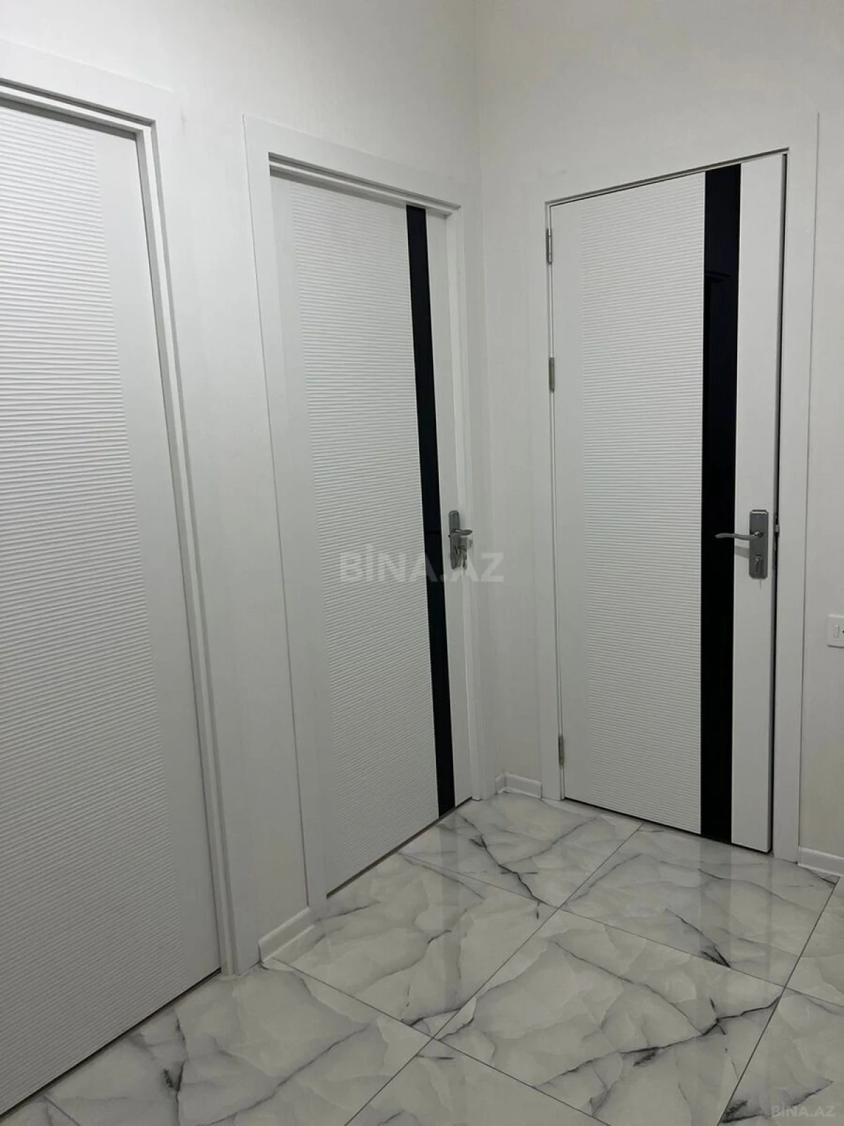 Kirayə verilir 2 otaqlı mənzil 60 m²