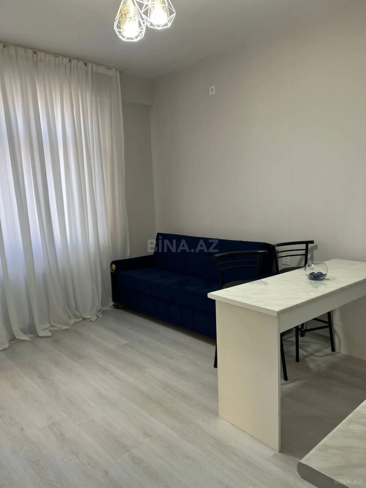 Kirayə verilir 2 otaqlı mənzil 60 m²
