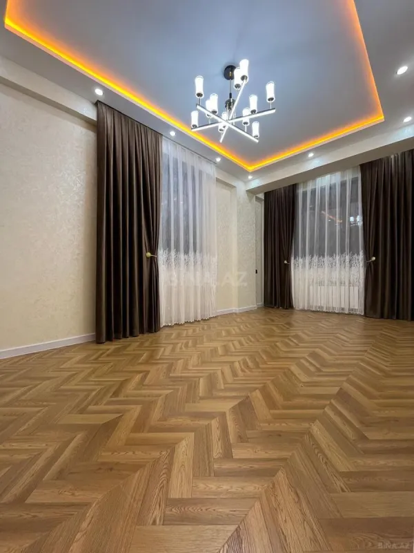 Satılır 3 otaqlı mənzil 93 m²