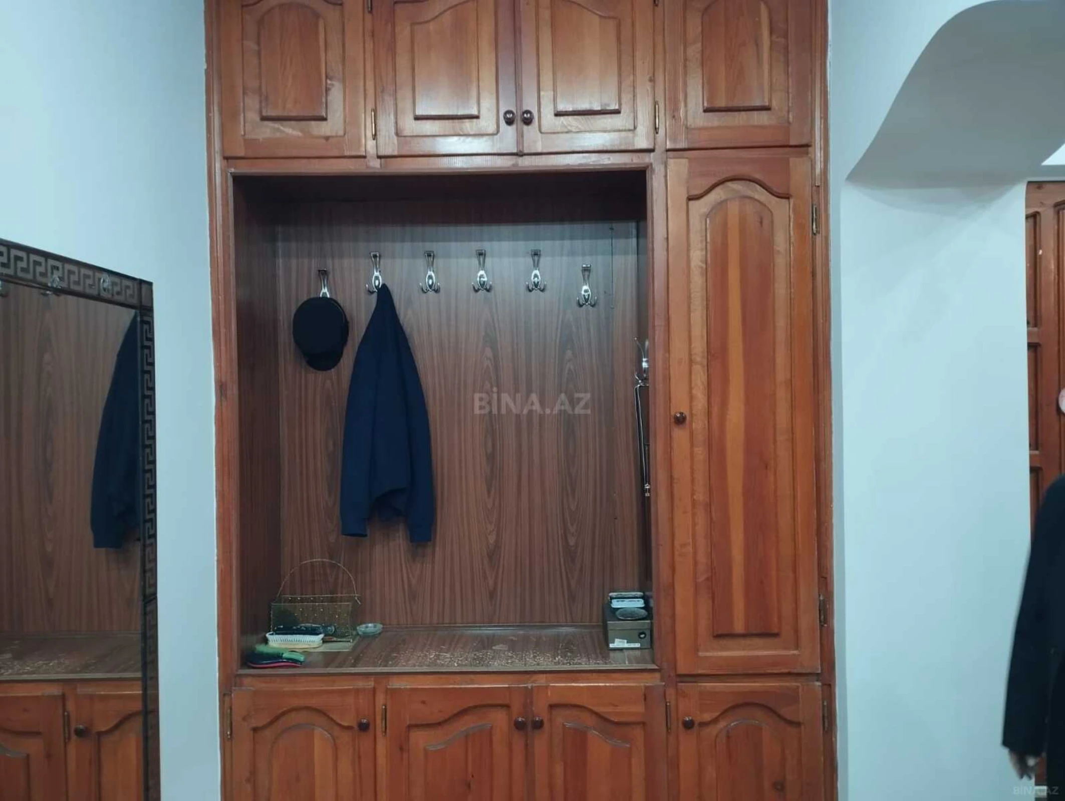 Satılır 4 otaqlı mənzil 140 m²