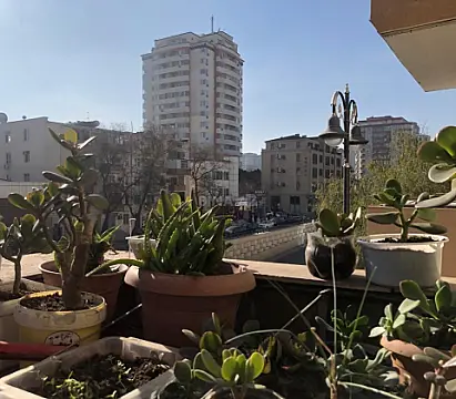 Satılır 3 otaqlı mənzil 52 m²