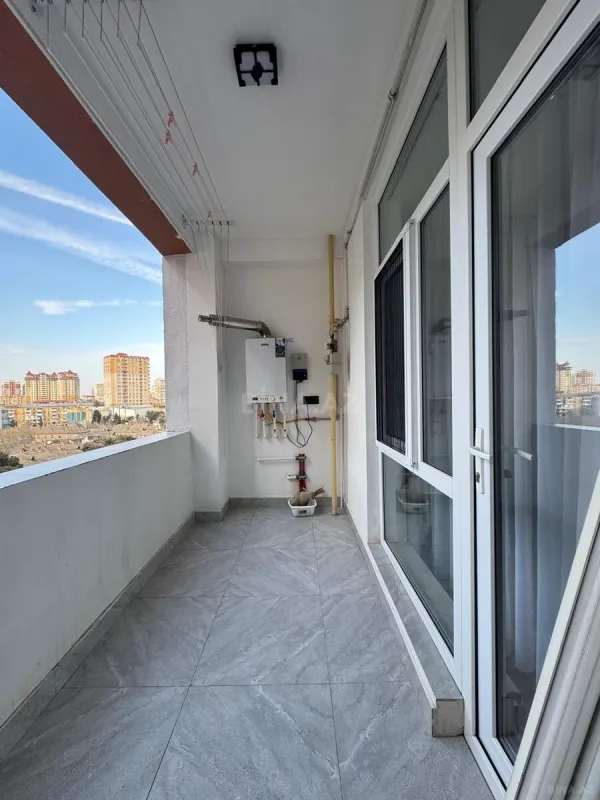 Satılır 2 otaqlı mənzil 75 m²