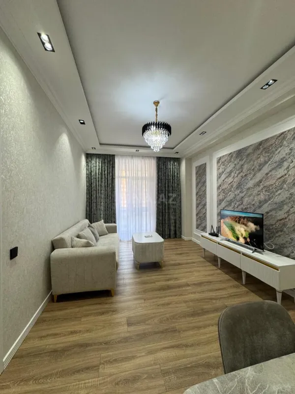Satılır 2 otaqlı mənzil 75 m²
