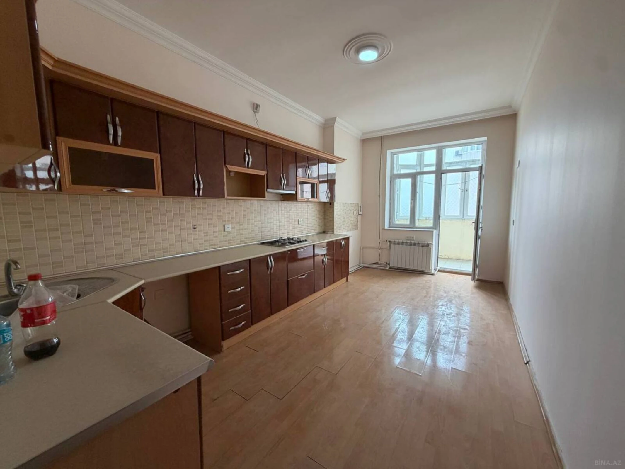 Satılır 3 otaqlı mənzil 113 m²