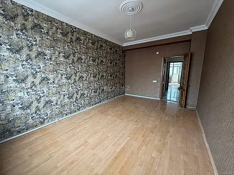 Satılır 3 otaqlı mənzil 113 m²