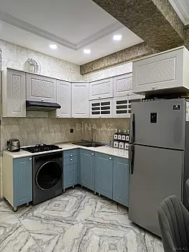 Kirayə verilir 2 otaqlı mənzil 67 m²