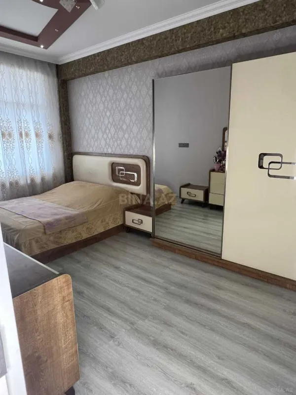 Kirayə verilir 2 otaqlı mənzil 67 m²