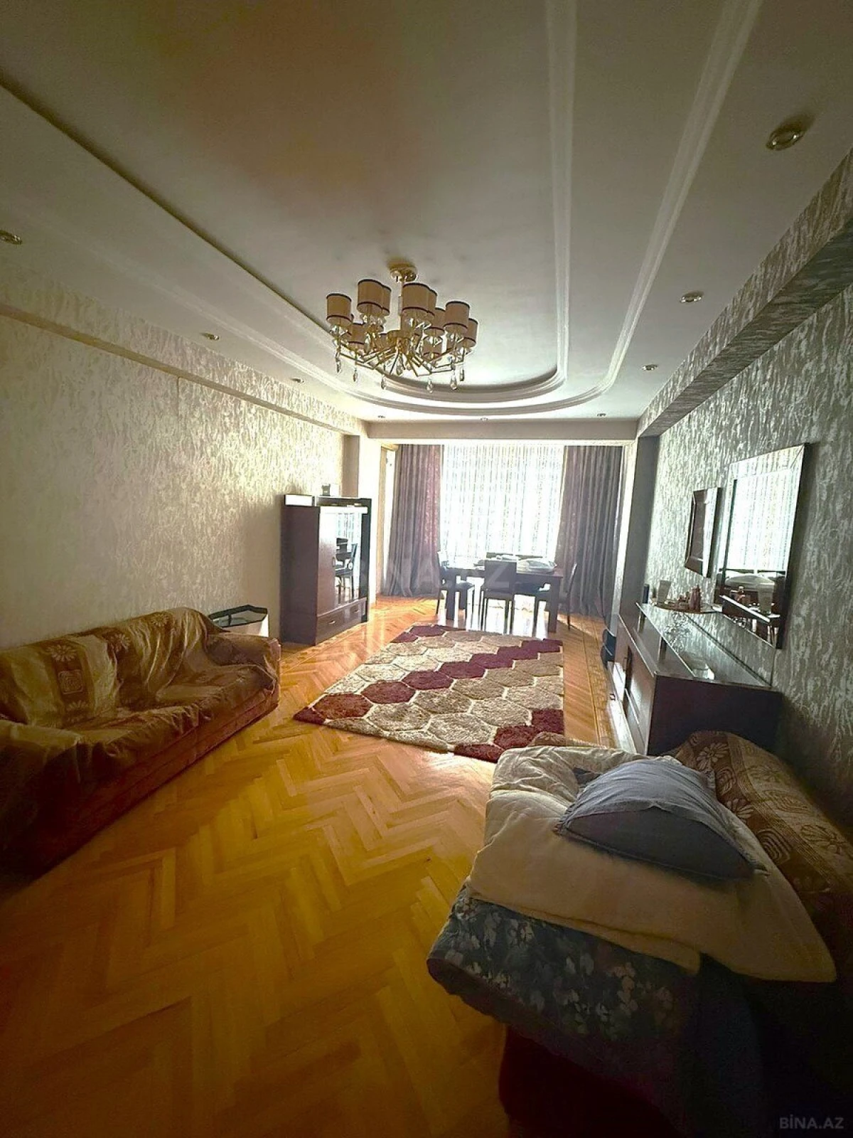 Satılır 3 otaqlı mənzil 127 m²