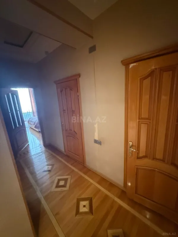 Satılır 3 otaqlı mənzil 127 m²