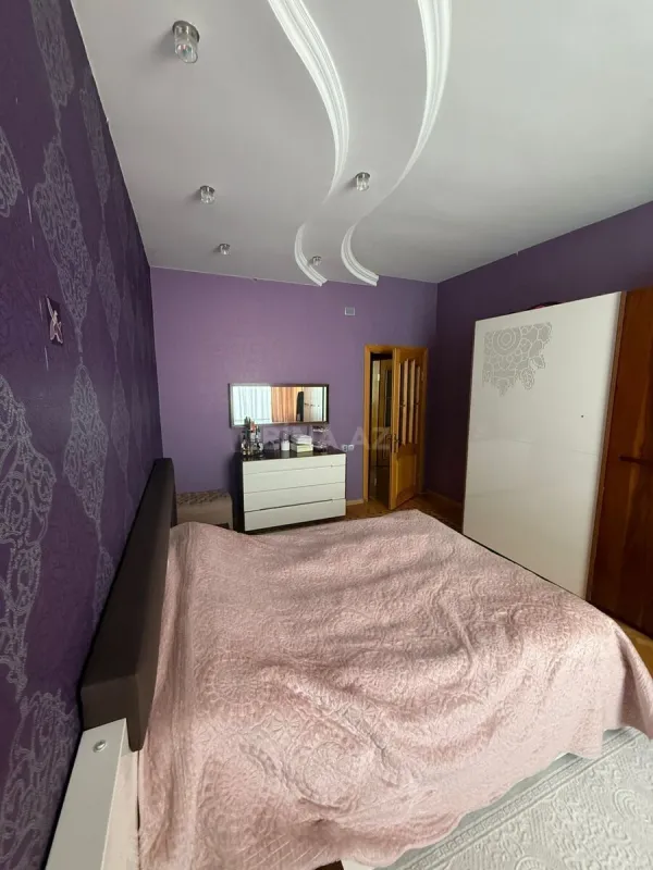 Satılır 3 otaqlı mənzil 127 m²