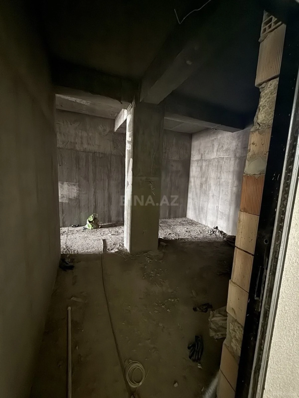 Satılır 2 otaqlı mənzil 62 m²