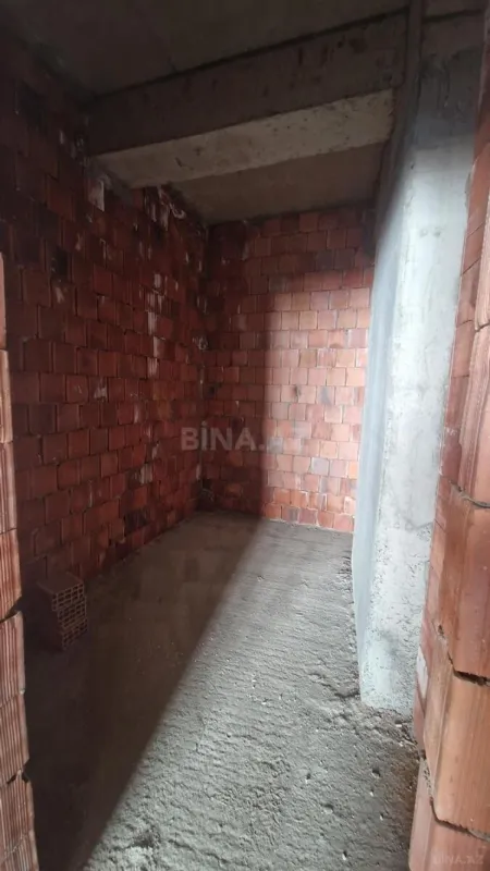 Satılır 3 otaqlı mənzil 112 m²