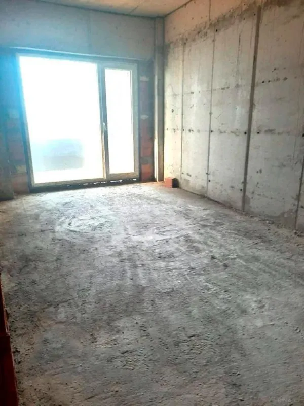 Satılır 3 otaqlı mənzil 112 m²