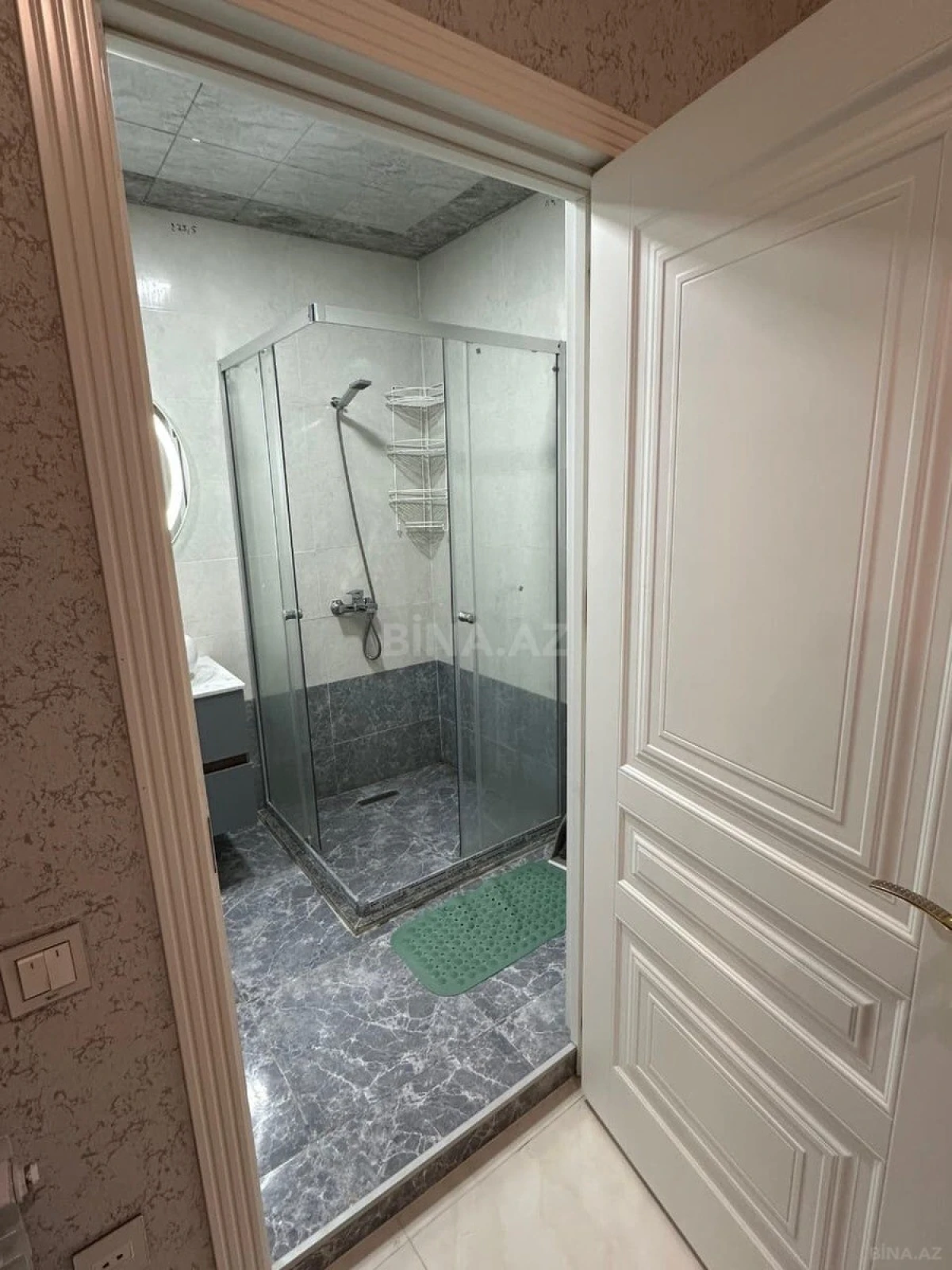 Kirayə verilir 2 otaqlı mənzil 70 m²