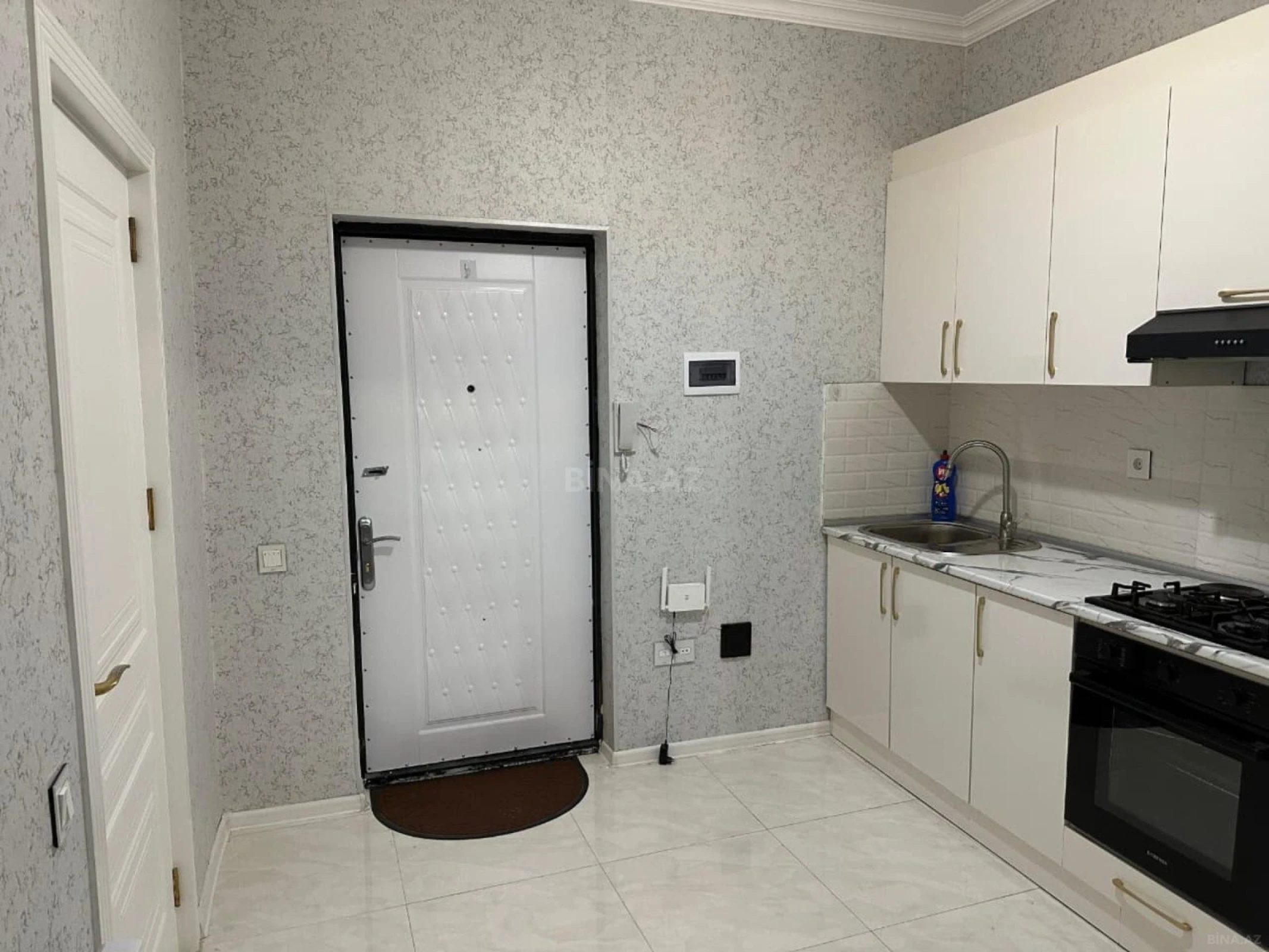 Kirayə verilir 2 otaqlı mənzil 70 m²