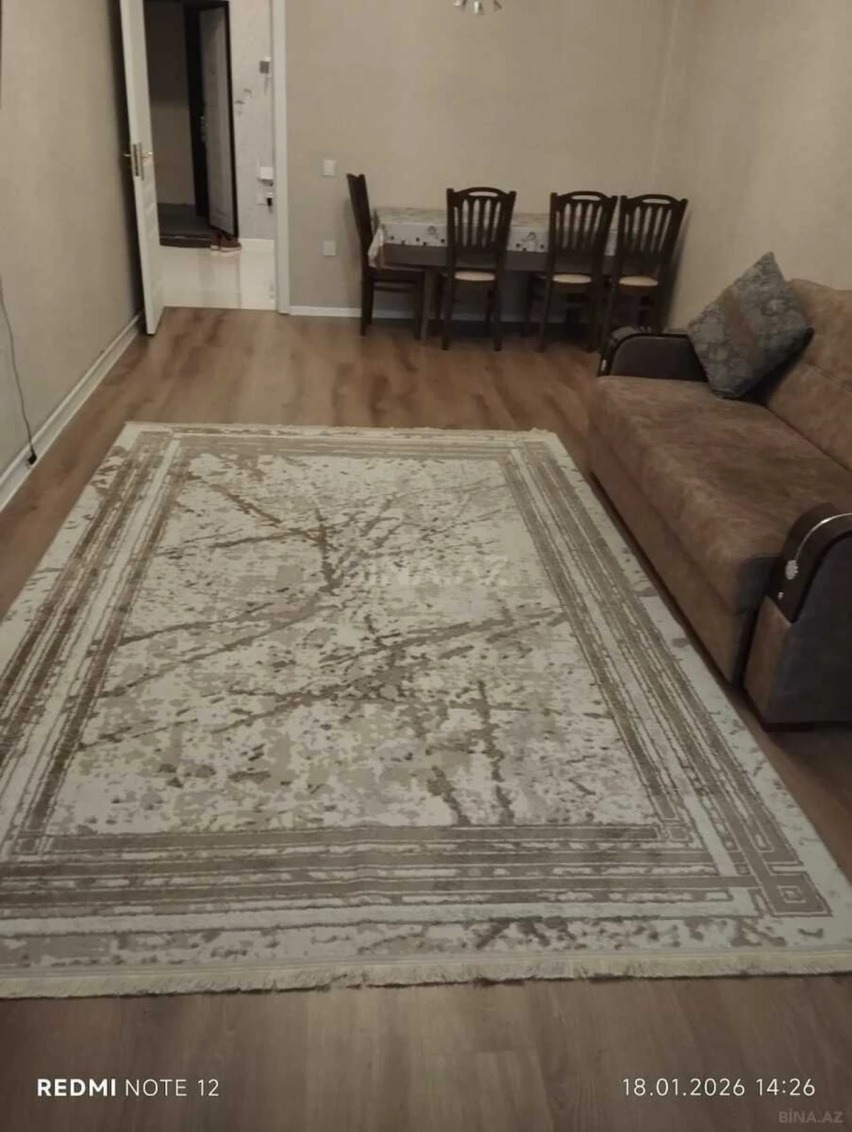 Kirayə verilir 2 otaqlı mənzil 70 m²