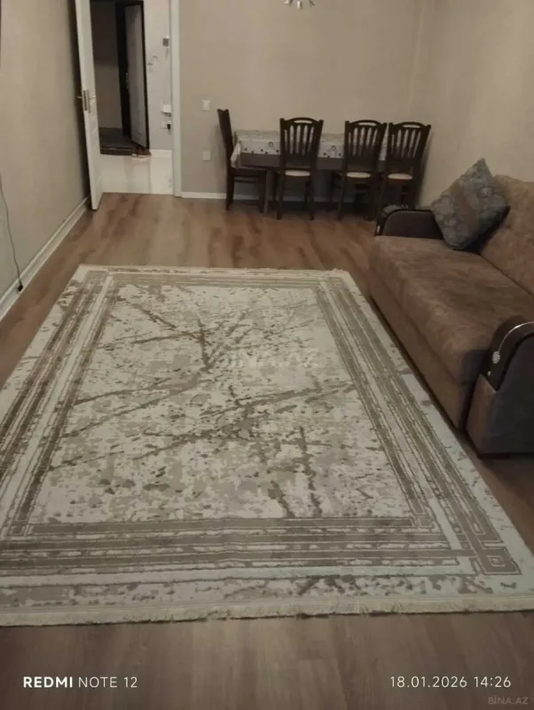 Kirayə verilir 2 otaqlı mənzil 70 m²