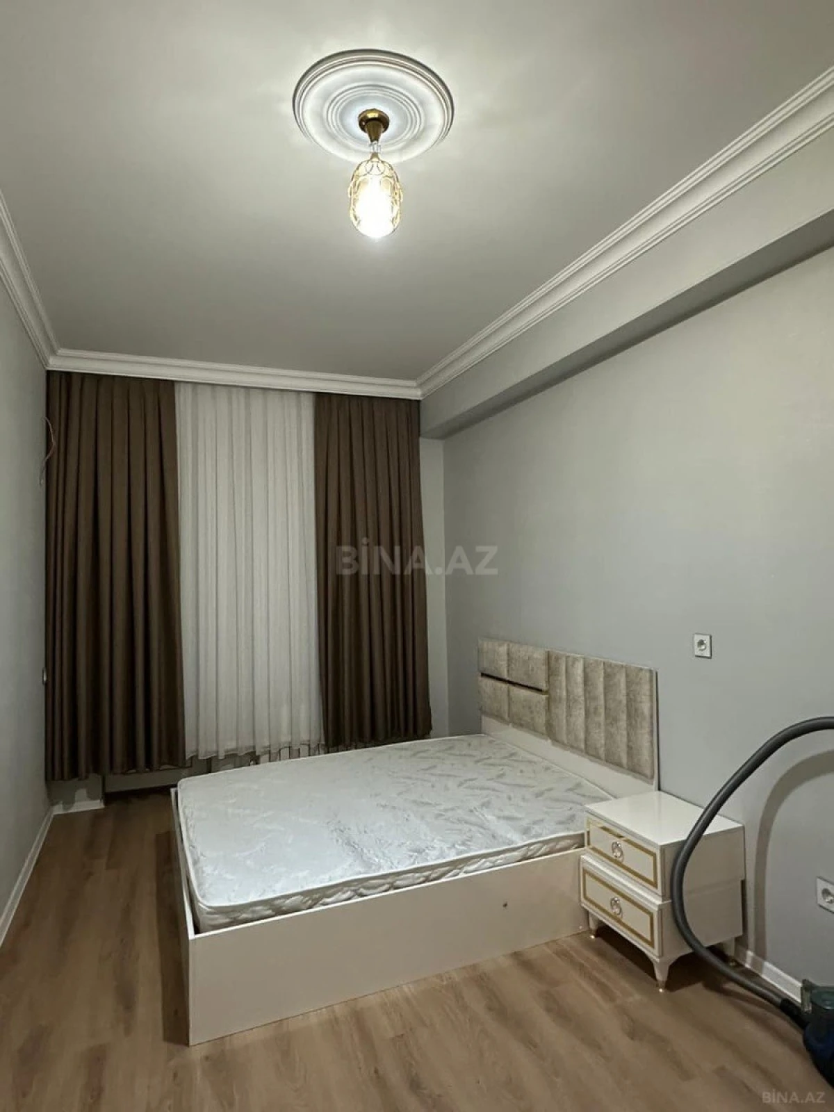 Kirayə verilir 2 otaqlı mənzil 70 m²
