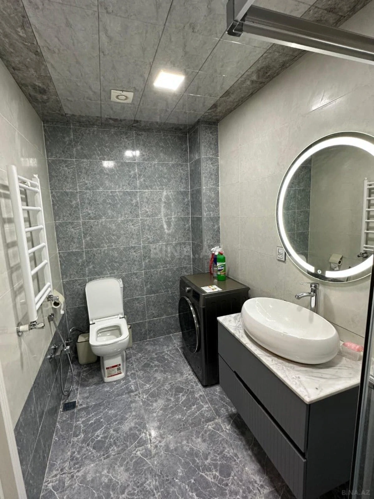 Kirayə verilir 2 otaqlı mənzil 70 m²