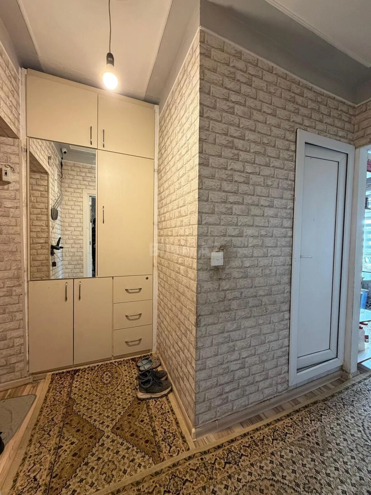 Satılır 2 otaqlı mənzil 55 m²
