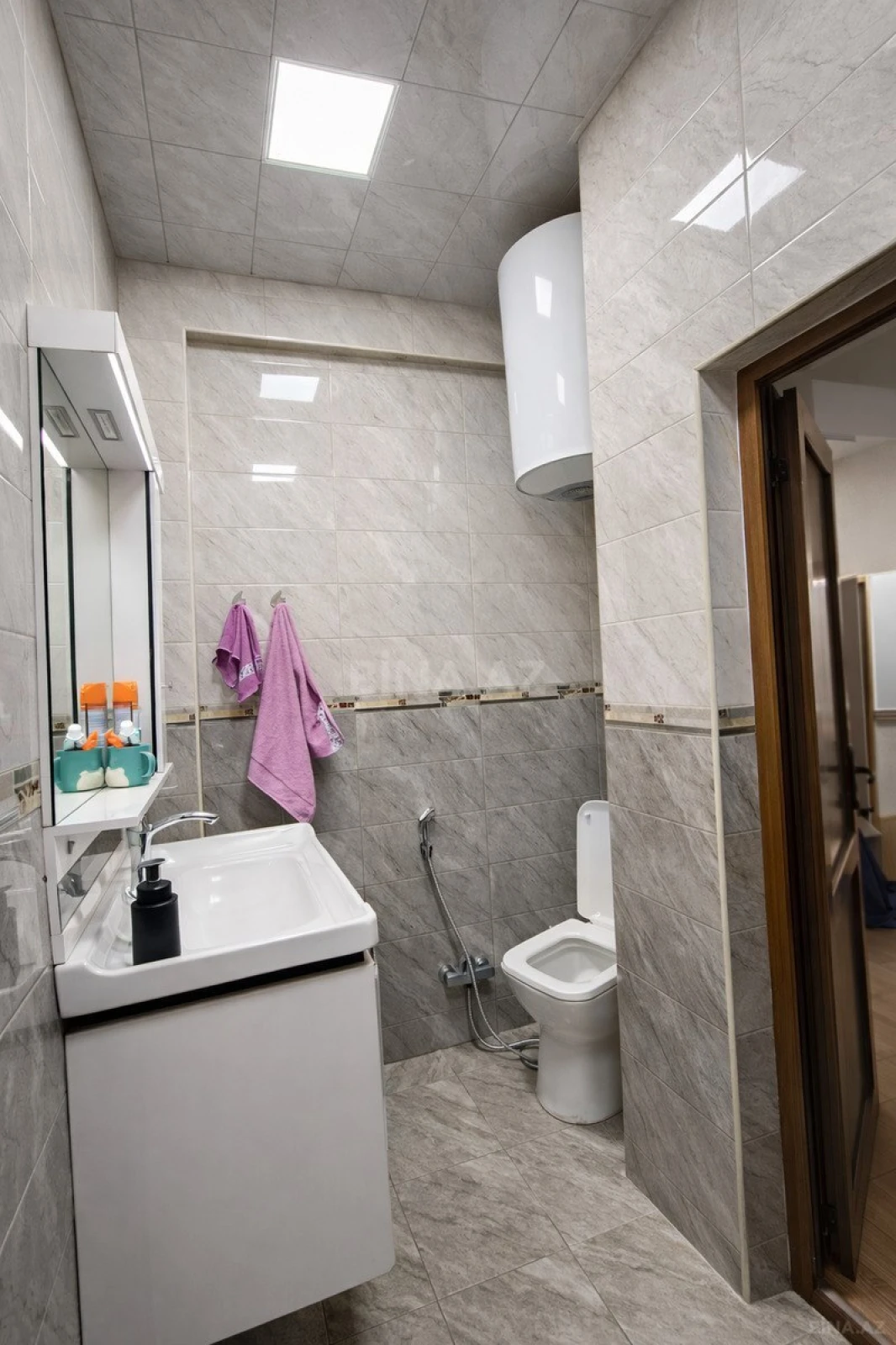 Satılır 3 otaqlı mənzil 82 m²