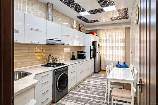 Satılır 3 otaqlı mənzil 82 m²