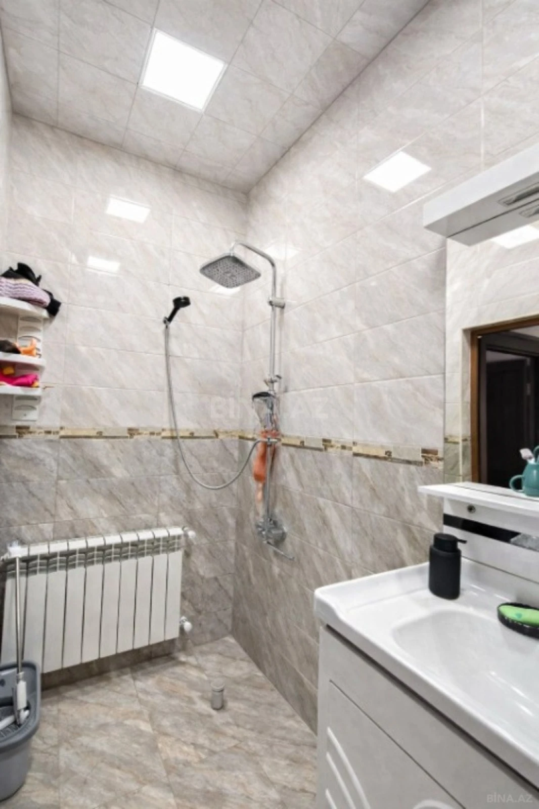 Satılır 3 otaqlı mənzil 82 m²