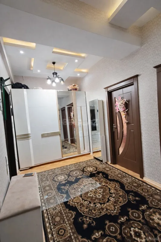 Satılır 3 otaqlı mənzil 82 m²