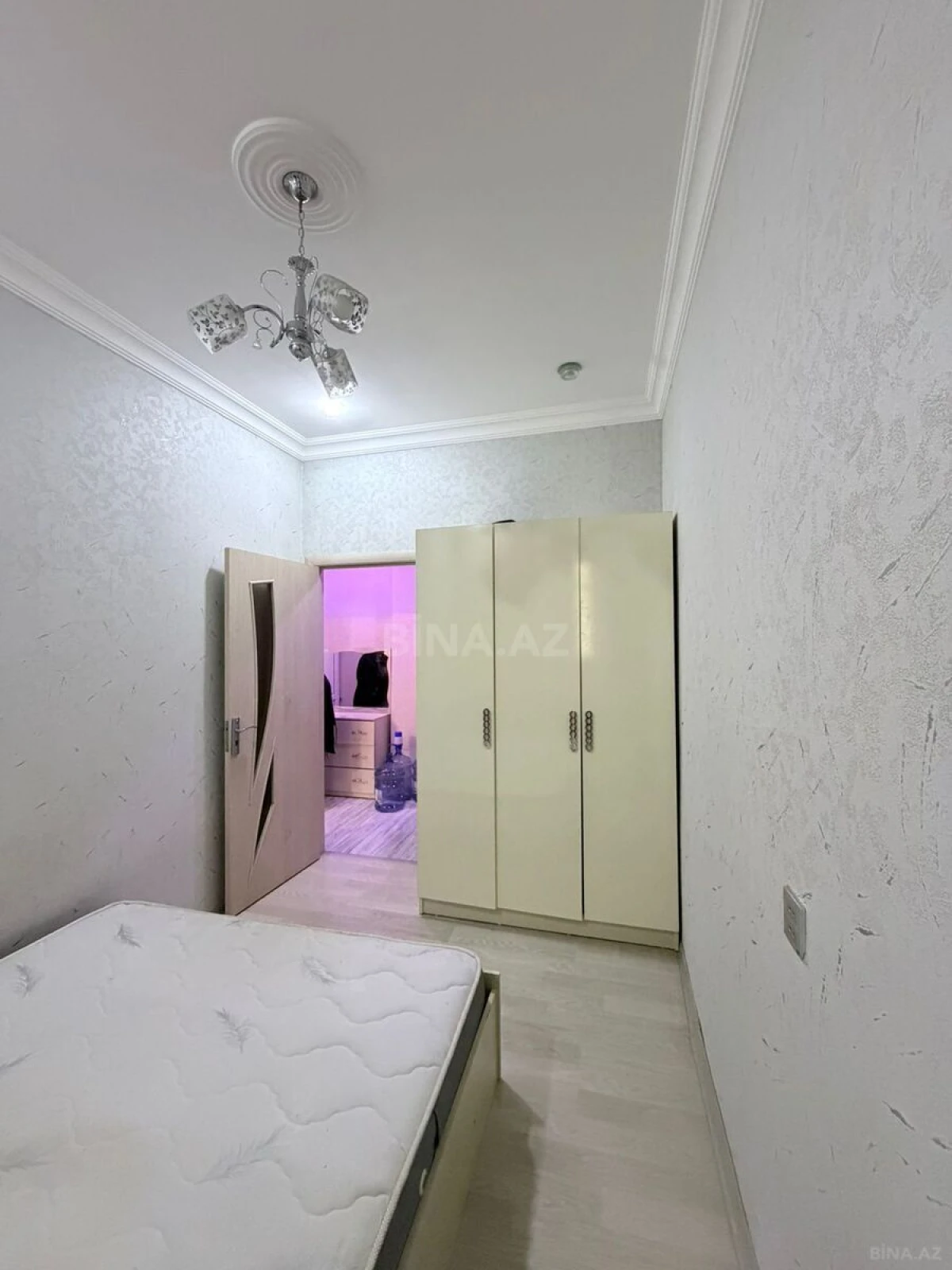 Kirayə verilir 2 otaqlı mənzil 65 m²