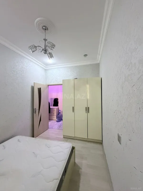 Kirayə verilir 2 otaqlı mənzil 65 m²