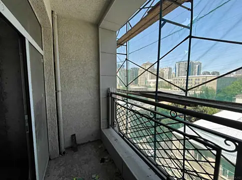 Satılır 1 otaqlı mənzil 45 m²