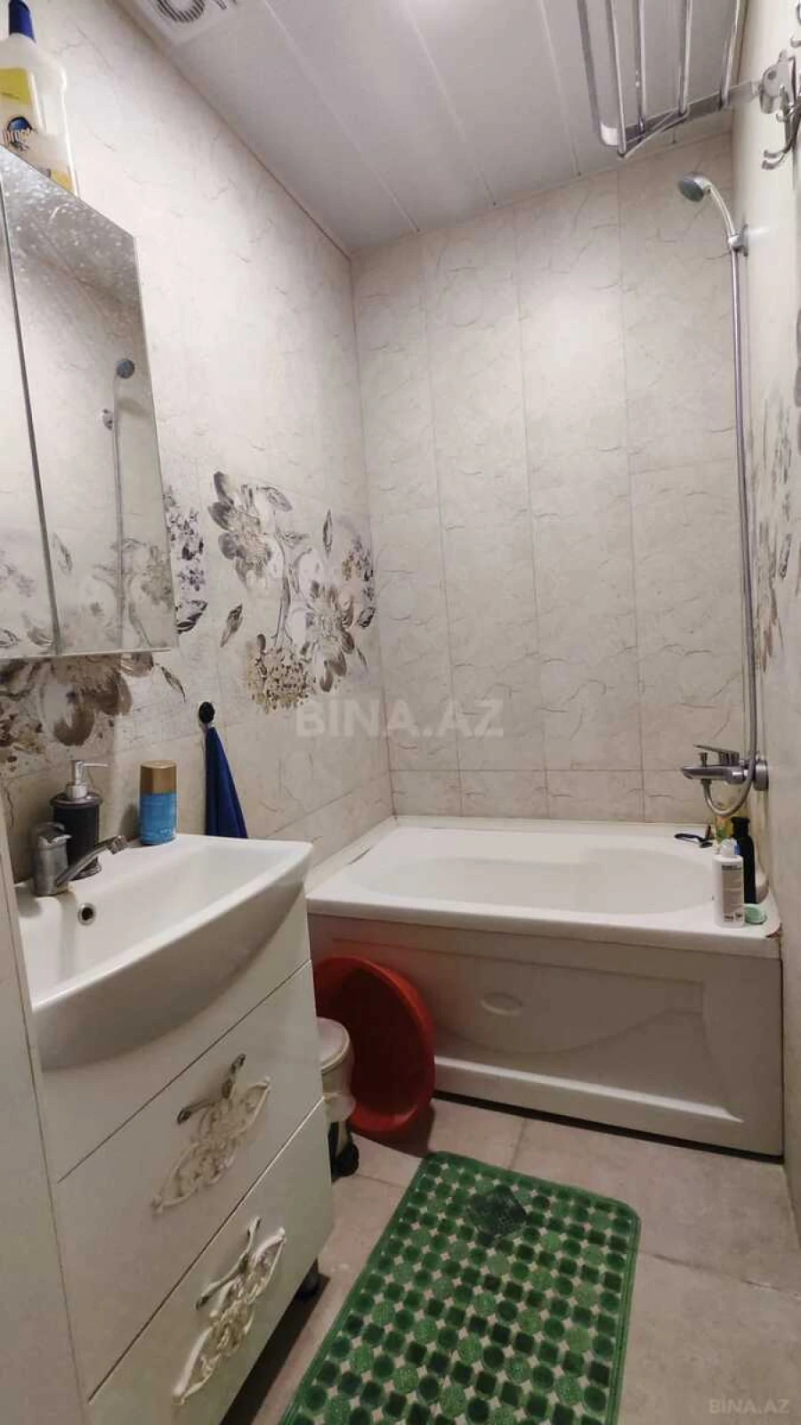 Kirayə verilir 3 otaqlı mənzil 130 m²