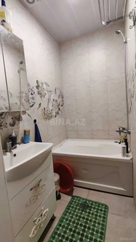 Kirayə verilir 3 otaqlı mənzil 130 m²