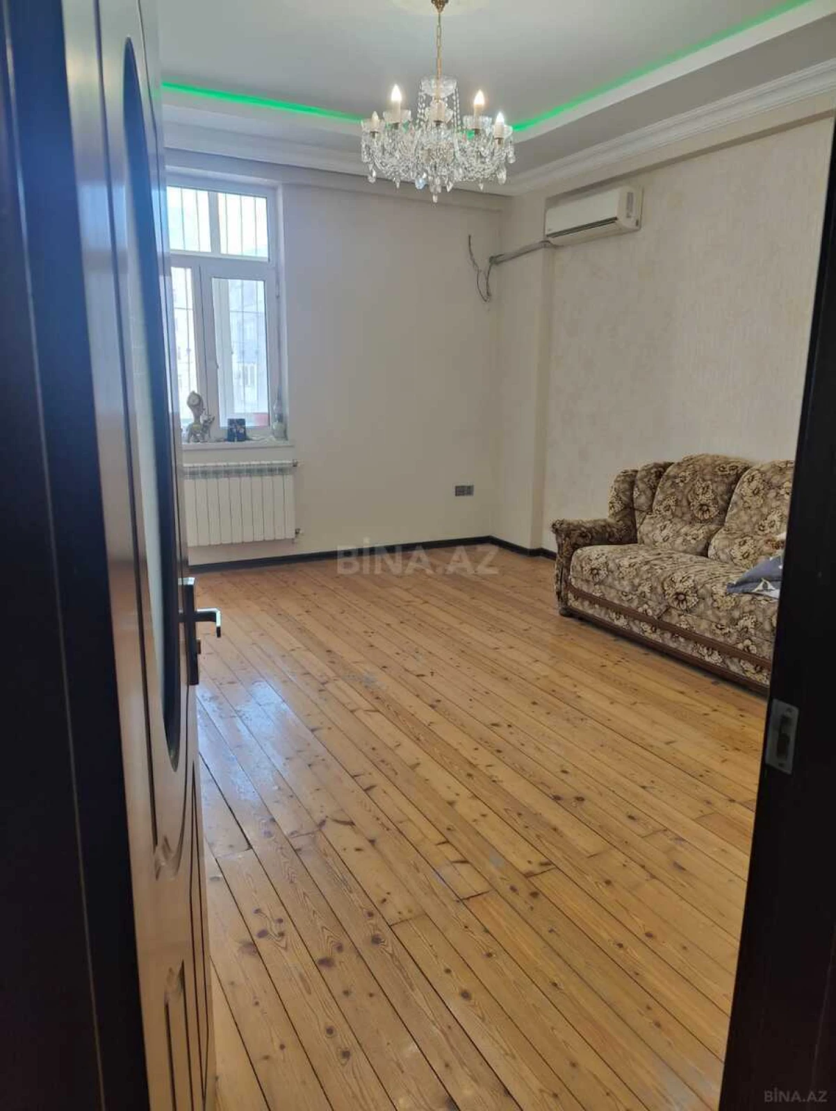 Satılır 2 otaqlı mənzil 65 m²